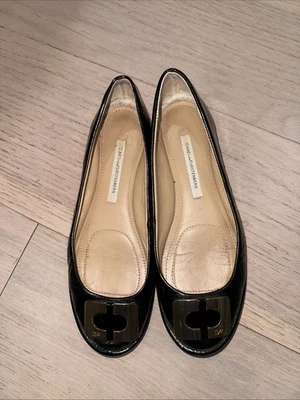 DIANE VON FURSTENBERG DVF CHAROL NEGRO BROOKE BALLET FLATS LOGO TALLA 7 1/2 Foto 1 de 4