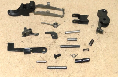 WALTHER P22 TRIGGER, TRIGGER BAR, EJECTOR, PIN, SPRING, HAMMER, SLIDE CAT .22LR - Image 1 of 4