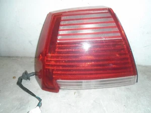 Luz trasera trasera lateral izquierda Mitsubishi Galant 2004-2006 fabricante de equipos originales - Imagen 1 de 5
