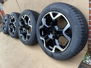 Opel Mokka-B/ Mokka-e B 18" 9835097680 NEU Winterräder Pirelli 2022 Black MWST - Bild 1 von 9