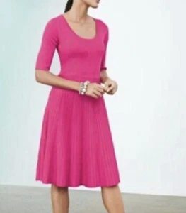 Carmen Marc Valvo Dress Sz X L Pink Knit Pleated Short Sleeves Round Neck - Picture 1 of 8