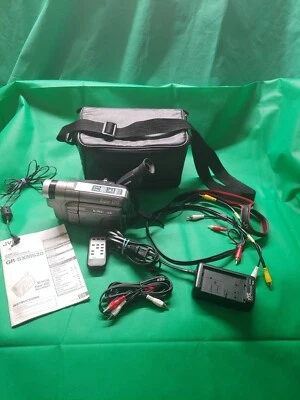 JVC VHS Camcorder GR-SXM520U VHS-C Video Camera Recorder+ Accessories For Repair - Image 1 of 4