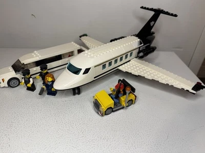 LEGO CITY: Airport VIP Service (60102) Near Complete - Image 1 of 4