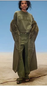 NWT - Gap  x Cult Gaia Olive Green Faux Suede Fur Vegan Coat - STUNNING! Medium - Picture 1 of 16
