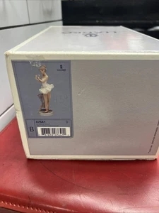 Lladro For A Perfect Performance #7641 - Picture 1 of 7