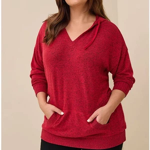 Nuovo Torrid 4 (4X 26) Rosso Super Morbido Peluche Tunica Pullover Relaxed Felpa con Cappuccio Camicia - Foto 1 di 3