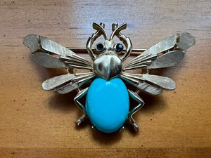 1960s Crown TRIFARI Alfred Philippe Bee Insect Brooch Jelly Belly Turquoise - Picture 1 of 14
