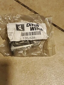 DITCH WITCH PART # 130-538 OFF SET CHAIN LINK NOS FREE SHIPPING - Picture 1 of 2