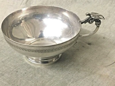 Taza egipcia de El Cairo .90 diseño grabado en plata figura mango de pájaro Foto 1 de 4