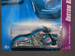 HW HOT WHEELS 2008 CUSTOM BIKES SERIES #3 SCORCHIN SCOOTER HOTWHEELS MOTORRAD - Bild 1 von 1