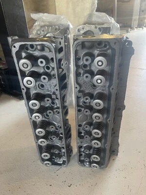 Cabeças de cilindro AMC Javelin AMX Jeep 323344 V-8 reconstruídas - Imagem 1 de 3