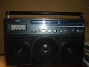 MAGNAVOX D8443 Vintage Boombox  GHETTOBLASTER - Excellent Cond - Tested - WORKS