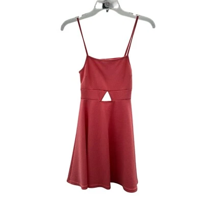 Vestido Oh My Love Sin Mangas Línea A Texturizado Rosa Talla XS Recortes Por encima de la rodilla Foto 1 de 4