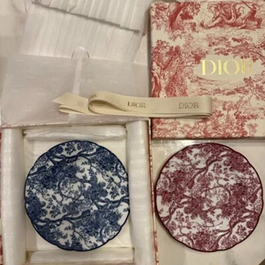 Christian Dior Toile de Jouy Plato de Pan Juego de 2 Colores Rojo Azul - Imagen 1 de 8