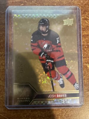2022 Team Canada Juniors Men's U-18 Gold Dots Foilboard 12/25 Josh Davies #44 - Image 1 of 2