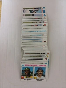1977 Topps 100 carati lotto di avviamento medio-alto grado medio senza pieghe senza dupes (E) - Foto 1 di 5