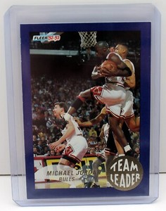 1992-93 Fleer Basketball Team Leader #4 Michael Jordan 90's Insert Card Bulls