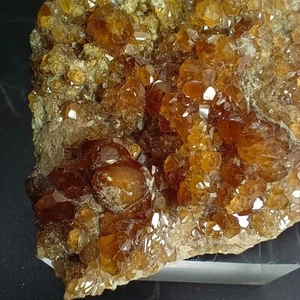 Hessonit Granat Kristall Präparat - Wohndeko Kristall - Reiki Heilkristall - Bild 1 von 8
