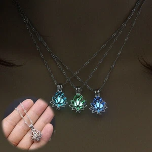 Collana Fiore di Loto Luna Luminosa Preghiera Buddismo Gioielli Donna Yoga - Foto 1 di 9