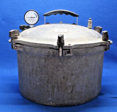 All American Heavy Cast Aluminum Pressure Canner Cooker No. 7 15 1/2 Quart - Image 1 of 4