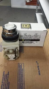 SQUARE D 9001-KT35 AMBER PILOT LIGHT PUSHBUTTON   W408 - Picture 1 of 1