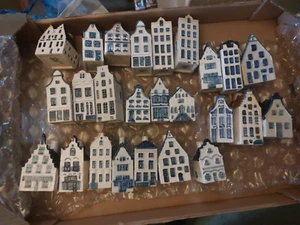 25 x KLM Bols Delft Miniature Houses Bottles EMPTY! Very good condition 19 Delft - Picture 1 of 24