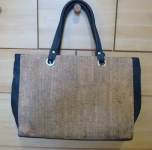 Large handbag in water resistant cork & faux leather - ideal for laptop, zip top - Picture 1 of 3
