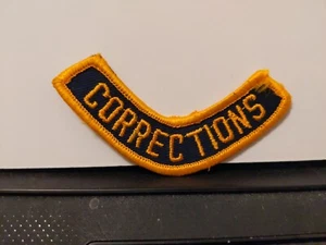 PARCHE DE LENGÜETA DE TELA CORRECCIONES POLICIALES - Imagen 1 de 3