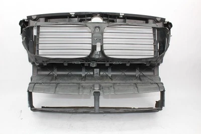 BMW F10 528i 535i 550i 2011-2016 cubierta del radiador delantero admisión de ventilación del conducto de aire Foto 1 de 4
