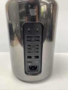 ✅ Apple Mac Pro・4-Core Xeon E5 3.7GHz・64GB RAM・512 SSD・GPU AMD FirePro D300 ✅ - Picture 1 of 10