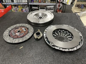 DUAL MASS FLYWHEEL CONVERSION CLUTCH KIT FOR HYUNDAI i800 iLOAD 2.5CRD 2008-15 - Picture 1 of 2