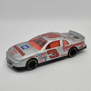 Dale Earnhardt Goodwrench #3 NASCAR Monte Carlo 1:24 Diecast Car 1998 Hasbro - Picture 1 of 9