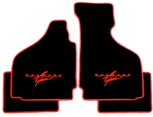 Juego alfombrillas negras para Karmann Ghia Typ 14 cupé/cabrio logo rojo - Imagen 1 de 1