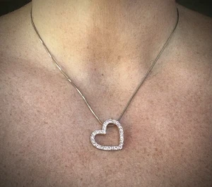 Vintage 2004 NY&CO Pink Sparkle Heart Pendant Costume Necklace Y2K FREE SHIPPING - Picture 1 of 7
