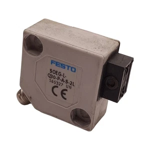 Festo 165327 Fiber-Optic Photoelectric Sensor, PNP, 0-120mm, 10-30VDC, 4-Pin M8 - Picture 1 of 9