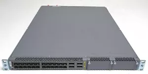 Interruptor EX4600-40F-AFO Juniper 24x 10 GB SFP+ 4x 40 GB QSFP 2x ranuras de expansión 1u - Imagen 1 de 4