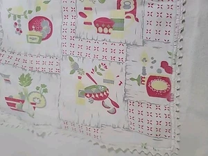 Vintage Printed Tablecloth 3'x3'  Pink Yellow Green Kitchen Scene Kitchy Mcm  - Picture 1 of 6
