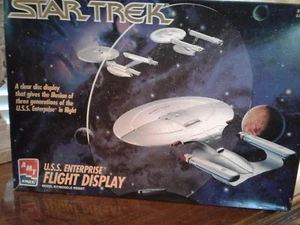 AMT Ertl Star Trek USS Enterprise Flight Display Plastic Scale Model Kit Level 2 - Picture 1 of 8