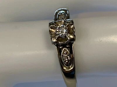 14K WHITE GOLD ESTATE  DIAMOND LADIES ENGAGEMENT  RING  PXXXX - Image 1 of 4