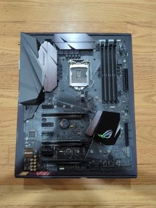Carte mère ASUS ROG Strix Z270E Gaming LGA 1151 Intel (ROGSTRIXZ270E) - Photo 1/5