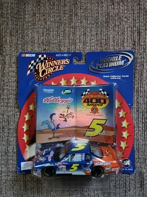 2002 Winner's Circle Double Platinum 1:43  Terry Labonte #5 Looney Tunes Diecast - Image 1 of 3