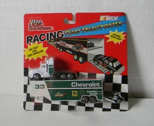 RACING CHAMPIONS TEAM TRANSPORTER #33 HARRY GANT NASCAR 1994 MASSSTAB 1:64 - Bild 1 von 2