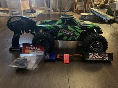 Traxxas Hoss 4x4 VXL 3S - Image 1 of 4