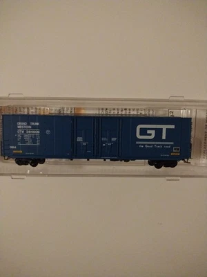 Micro Trains N Scale Grand Trunk Western Box Car Excess Height 102080 GTW 384606 - Image 1 of 4