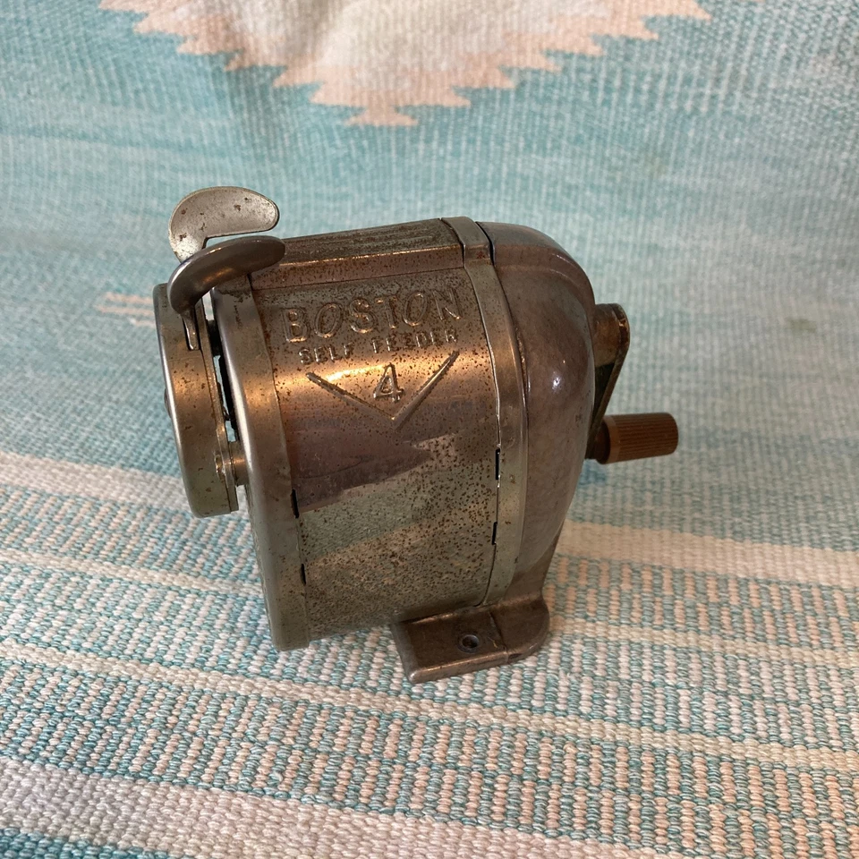 Sacapuntas vintage BOSTON autoalimentador #4 escritorio pellizco alimentación manivela Foto 1 de 4