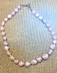 Silberfarbene rosa barocke Süßwasserzuchtperlen Perlen Knebel Halskette 18 Zoll - Bild 1 von 3