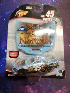 WINNERS CIRCLE CAR NARNDA LION HOOD MAGNET Kyle Petty #45 - Picture 1 of 2