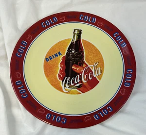 Coca-Cola Everyday Gibson Kunststoff spülmaschinenfest Teller 10,5 Zoll Durchmesser - Bild 1 von 5
