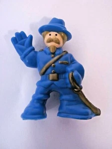 FIGURA DE HOMBRE SOLDADO Lincoln Logs en AZUL Caballería Fronteriza con Espada Fuerte Parte - Imagen 1 de 3