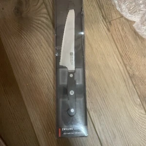 ZWILLING Gourmet 5.5-inch  Knife - Picture 1 of 6